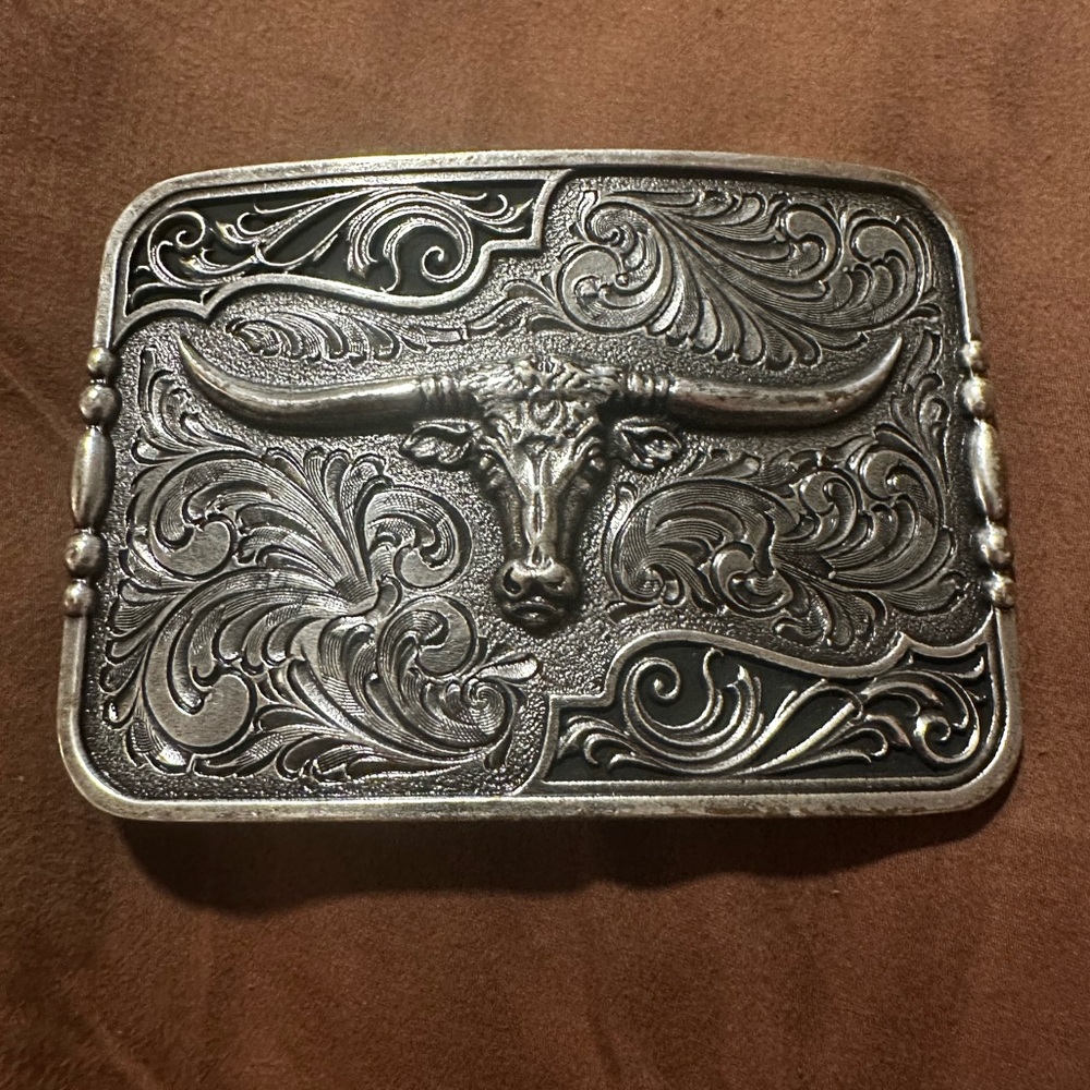 Montana Sliversmiths Attitude Longhorn Belt Buckle 
Silver Belt Buckle